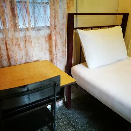 Grocer'S Inn Backpackers Guesthouse Kuala Lumpur Bagian luar foto