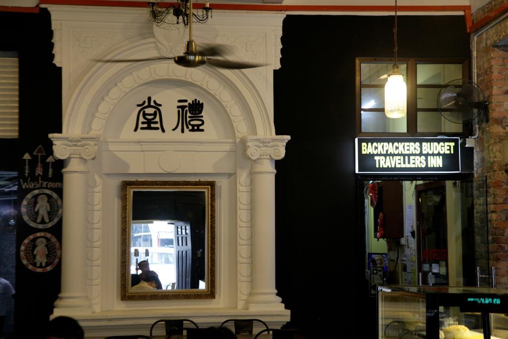 Grocer'S Inn Backpackers Guesthouse Kuala Lumpur Bagian luar foto