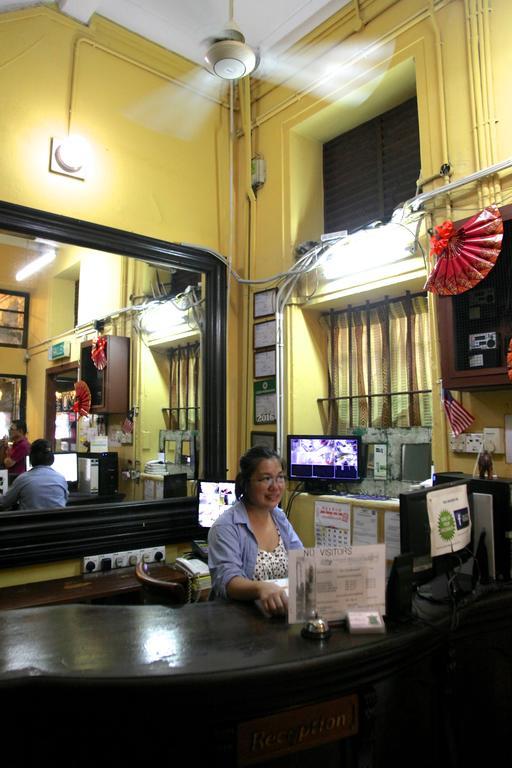 Grocer'S Inn Backpackers Guesthouse Kuala Lumpur Bagian luar foto