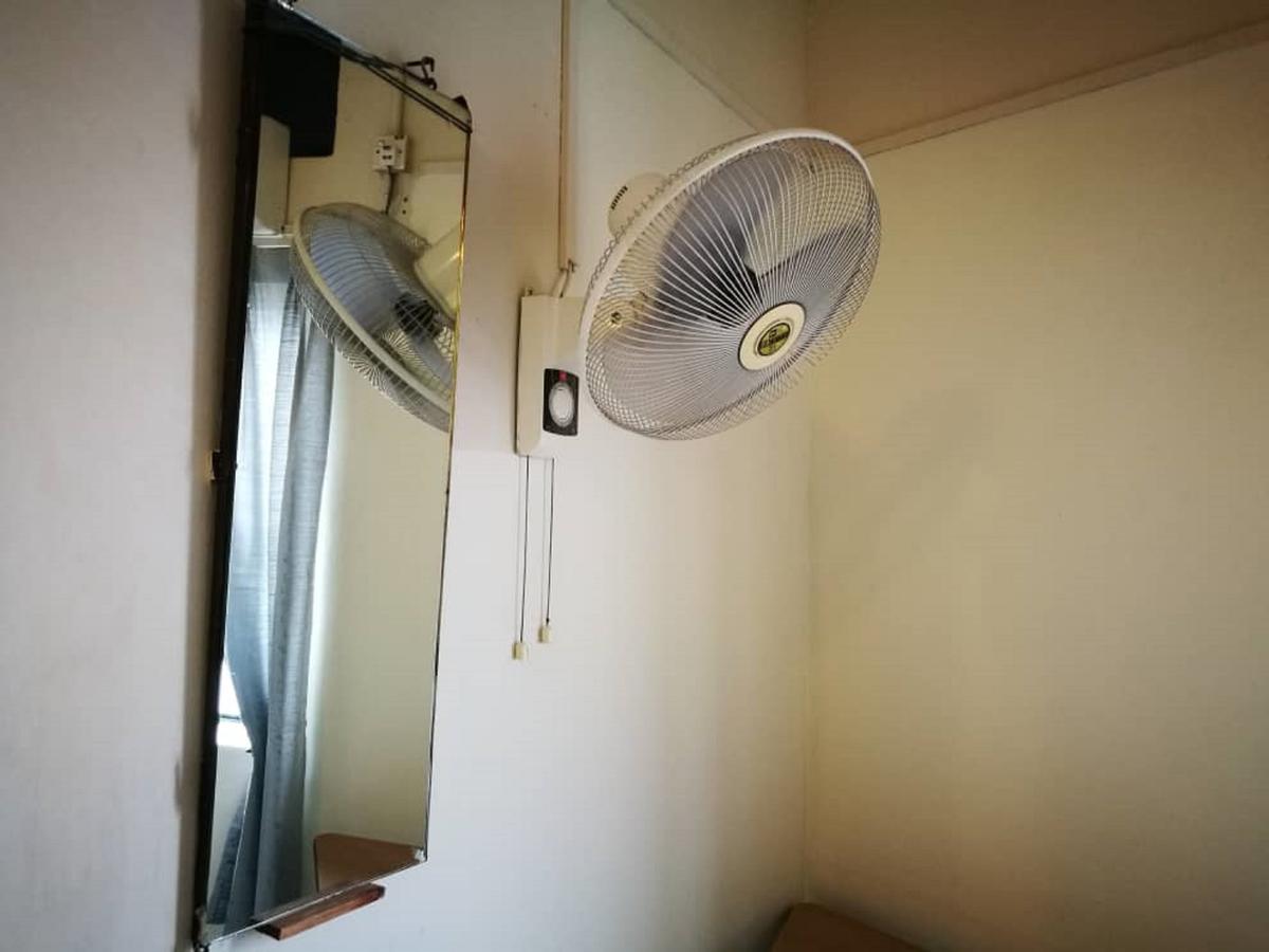 Grocer'S Inn Backpackers Guesthouse Kuala Lumpur Bagian luar foto