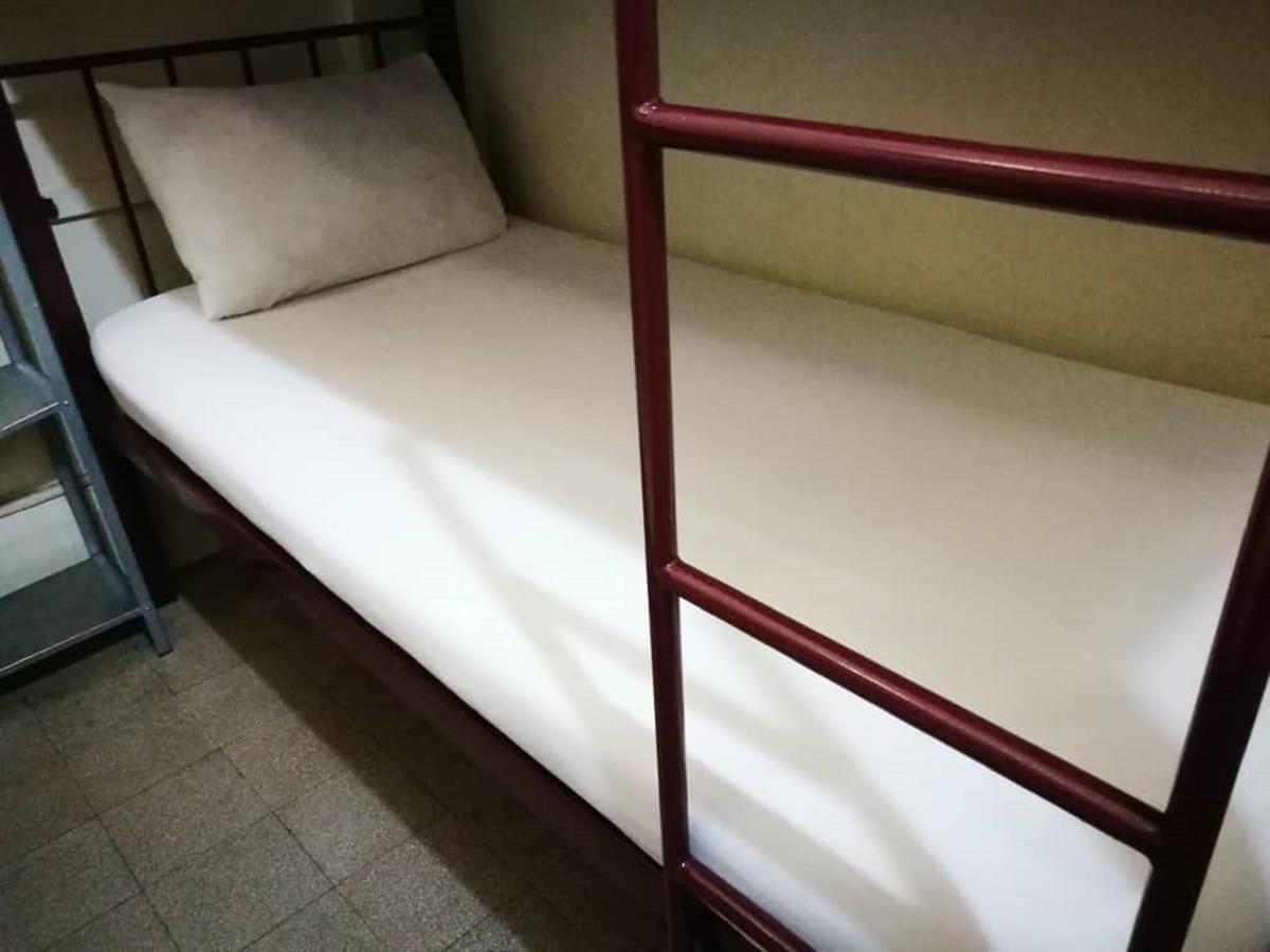 Grocer'S Inn Backpackers Guesthouse Kuala Lumpur Bagian luar foto