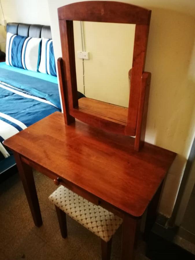 Grocer'S Inn Backpackers Guesthouse Kuala Lumpur Bagian luar foto